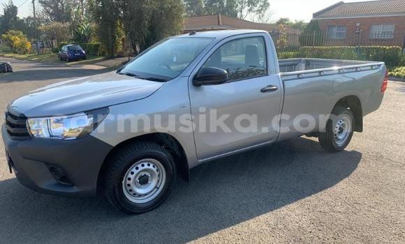 Nunua Ilio tumika Toyota Hilux Fedha Gari ndani ya Beitbridge nchini Matabeleland Kusini