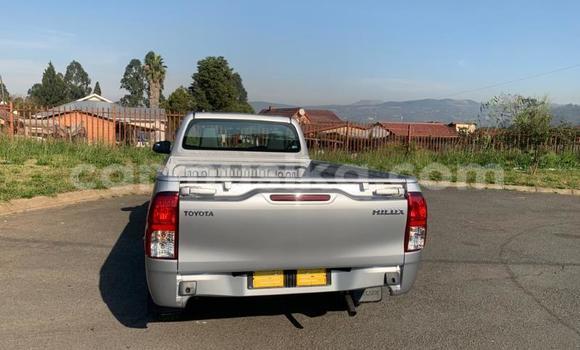 Acheter Occasion Voiture Toyota Hilux Gris à Beitbridge, Matabeleland South Acheter Occasion Voiture Toyota Hilux Gris à Beitbridge, Matabeleland South