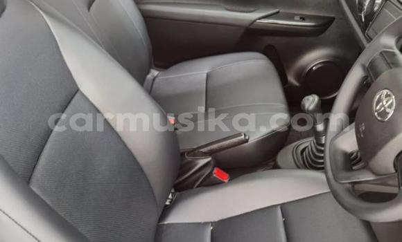 Acheter Occasion Voiture Toyota Hilux Blanc à Beitbridge, Matabeleland South Acheter Occasion Voiture Toyota Hilux Blanc à Beitbridge, Matabeleland South