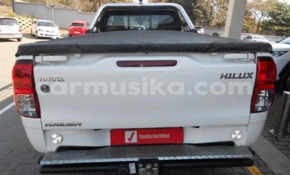 Acheter Occasion Voiture Toyota Hilux Blanc à Beitbridge, Matabeleland South Acheter Occasion Voiture Toyota Hilux Blanc à Beitbridge, Matabeleland South
