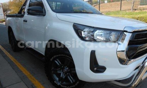 Acheter Occasion Voiture Toyota Hilux Blanc à Beitbridge, Matabeleland South Acheter Occasion Voiture Toyota Hilux Blanc à Beitbridge, Matabeleland South