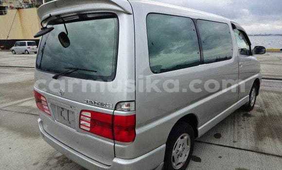 Acheter Occasion Voiture Toyota Granvia Gris à Beitbridge, Matabeleland South Acheter Occasion Voiture Toyota Granvia Gris à Beitbridge, Matabeleland South