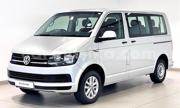 Buy Used Volkswagen Transporter White Car in Mutare in Manicaland