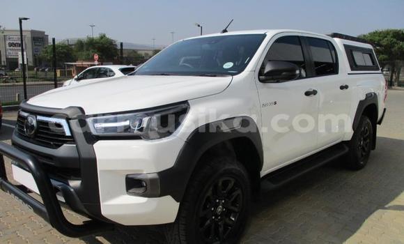 Acheter Occasion Voiture Toyota Hilux Blanc à Beitbridge, Matabeleland South Acheter Occasion Voiture Toyota Hilux Blanc à Beitbridge, Matabeleland South