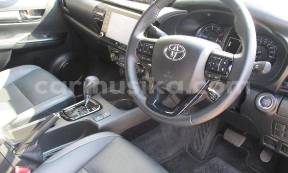 Acheter Occasion Voiture Toyota Hilux Blanc à Beitbridge, Matabeleland South Acheter Occasion Voiture Toyota Hilux Blanc à Beitbridge, Matabeleland South