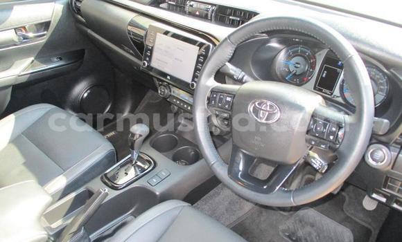Acheter Occasion Voiture Toyota Hilux Blanc à Beitbridge, Matabeleland South Acheter Occasion Voiture Toyota Hilux Blanc à Beitbridge, Matabeleland South