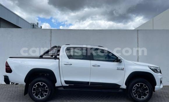 Acheter Occasion Voiture Toyota Hilux Blanc à Beitbridge, Matabeleland South Acheter Occasion Voiture Toyota Hilux Blanc à Beitbridge, Matabeleland South
