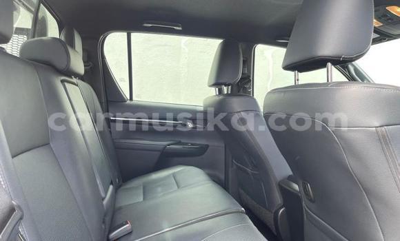 Acheter Occasion Voiture Toyota Hilux Blanc à Beitbridge, Matabeleland South Acheter Occasion Voiture Toyota Hilux Blanc à Beitbridge, Matabeleland South