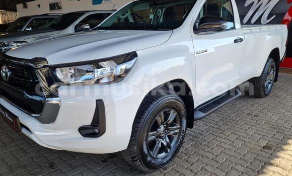 Acheter Occasion Voiture Toyota Hilux Blanc à Beitbridge, Matabeleland South Acheter Occasion Voiture Toyota Hilux Blanc à Beitbridge, Matabeleland South