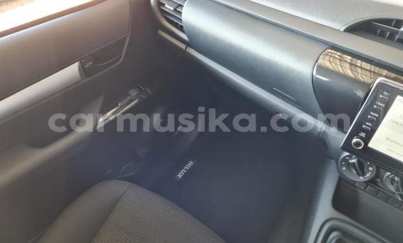 Acheter Occasion Voiture Toyota Hilux Blanc à Beitbridge, Matabeleland South Acheter Occasion Voiture Toyota Hilux Blanc à Beitbridge, Matabeleland South