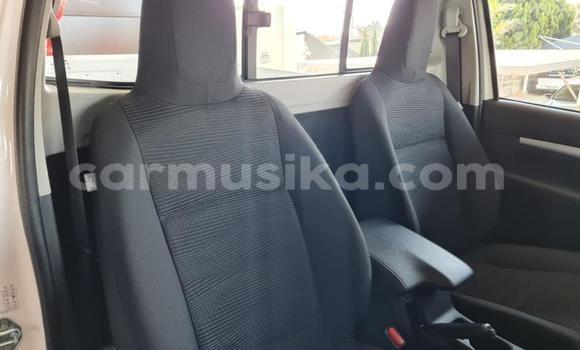 Acheter Occasion Voiture Toyota Hilux Blanc à Beitbridge, Matabeleland South Acheter Occasion Voiture Toyota Hilux Blanc à Beitbridge, Matabeleland South