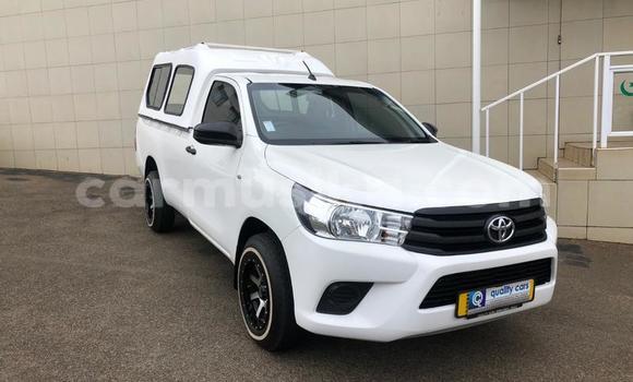 Acheter Occasion Voiture Toyota Hilux Blanc à Beitbridge, Matabeleland South Acheter Occasion Voiture Toyota Hilux Blanc à Beitbridge, Matabeleland South