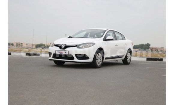 Nunua Imported Renault Fluence Nyeupe Gari ndani ya Import - Dubai nchini Harare