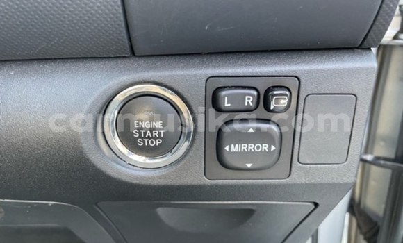 Tenga Tsaru Toyota Vitz Sirivha Mota in Beitbridge in Matabeleland South Tenga Tsaru Toyota Vitz Sirivha Mota in Beitbridge in Matabeleland South