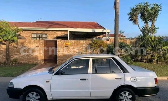 Tenga Tsaru Mazda 323 Chena Mota in Harare in Harare Tenga Tsaru Mazda 323 Chena Mota in Harare in Harare