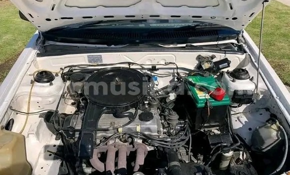 Tenga Tsaru Mazda 323 Chena Mota in Harare in Harare Tenga Tsaru Mazda 323 Chena Mota in Harare in Harare