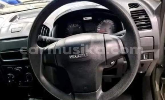 Buy Used Isuzu KB Silver Car in Beitbridge in Matabeleland South Buy Used Isuzu KB Silver Car in Beitbridge in Matabeleland South