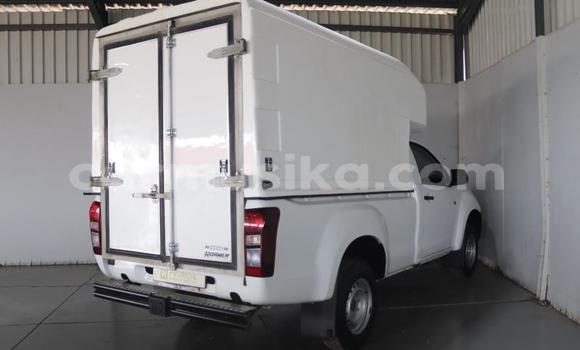 Buy Used Isuzu KB White Car in Beitbridge in Matabeleland South Buy Used Isuzu KB White Car in Beitbridge in Matabeleland South