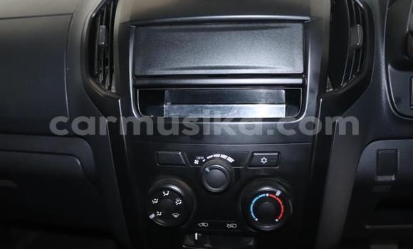 Buy Used Isuzu KB White Car in Beitbridge in Matabeleland South Buy Used Isuzu KB White Car in Beitbridge in Matabeleland South