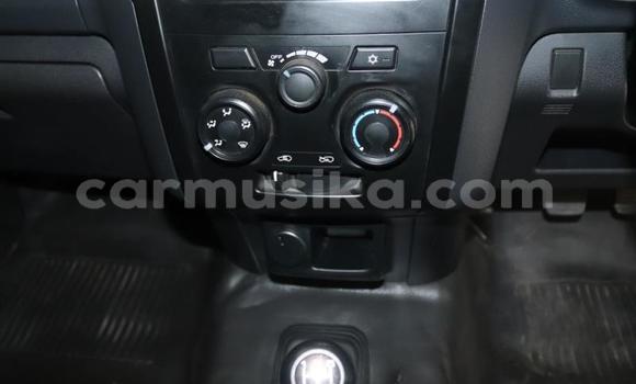 Buy Used Isuzu KB White Car in Beitbridge in Matabeleland South Buy Used Isuzu KB White Car in Beitbridge in Matabeleland South