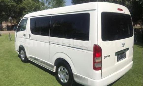 Acheter Occasion Voiture Toyota Hiace Blanc à Beitbridge, Matabeleland South Acheter Occasion Voiture Toyota Hiace Blanc à Beitbridge, Matabeleland South
