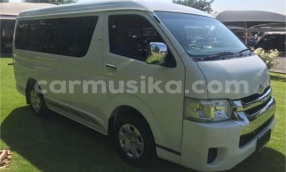Acheter Occasion Voiture Toyota Hiace Blanc à Beitbridge, Matabeleland South Acheter Occasion Voiture Toyota Hiace Blanc à Beitbridge, Matabeleland South