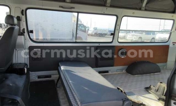 Acheter Occasion Voiture Toyota Hiace Gris à Harare, Harare Acheter Occasion Voiture Toyota Hiace Gris à Harare, Harare