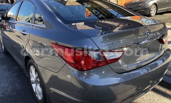 Buy Used Hyundai Sonata Silver Car in Glen Norah in Harare Buy Used Hyundai Sonata Silver Car in Glen Norah in Harare