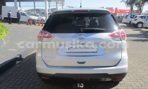 Acheter Occasion Voiture Nissan X–Trail Gris à Beitbridge, Matabeleland South Acheter Occasion Voiture Nissan X–Trail Gris à Beitbridge, Matabeleland South