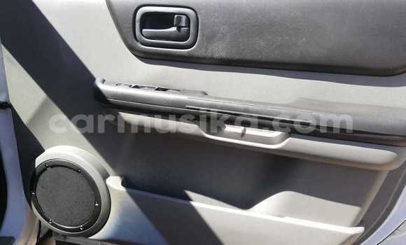 Acheter Occasion Voiture Nissan X–Trail Blanc à Beitbridge, Matabeleland South Acheter Occasion Voiture Nissan X–Trail Blanc à Beitbridge, Matabeleland South