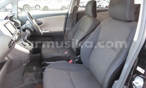 Acheter Occasion Voiture Toyota Wish Noir à Beitbridge, Matabeleland South Acheter Occasion Voiture Toyota Wish Noir à Beitbridge, Matabeleland South