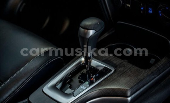 Acheter Occasion Voiture Toyota Fortuner Blanc à Harare, Harare Acheter Occasion Voiture Toyota Fortuner Blanc à Harare, Harare