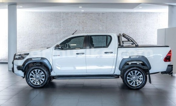 Acheter Occasion Voiture Toyota Hilux Blanc à Belvédère, Harare Acheter Occasion Voiture Toyota Hilux Blanc à Belvédère, Harare