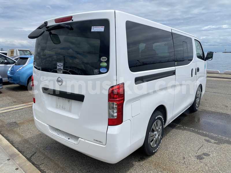 Big with watermark nissan caravan matabeleland south beitbridge 31342