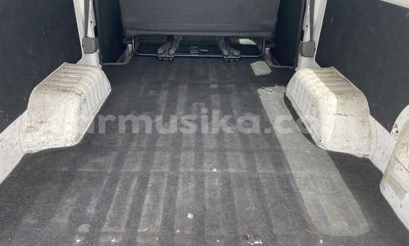 Acheter Occasion Voiture Nissan Caravan Blanc à Beitbridge, Matabeleland South Acheter Occasion Voiture Nissan Caravan Blanc à Beitbridge, Matabeleland South