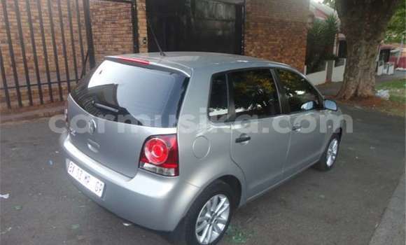 Acheter Occasion Voiture Volkswagen Polo Gris à Beitbridge, Matabeleland South Acheter Occasion Voiture Volkswagen Polo Gris à Beitbridge, Matabeleland South
