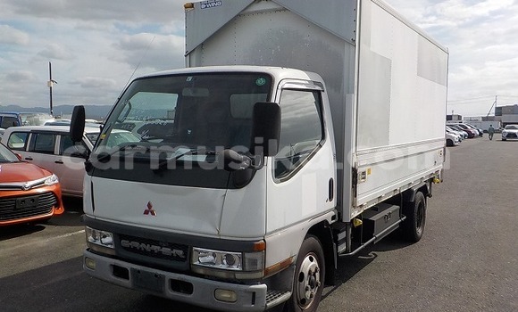 Tenga Tsaru Mitsubishi Canter Chena Rori in Beitbridge in Matabeleland South