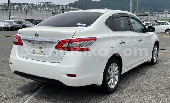 Nunua Ilio tumika Nissan Bluebird Sylphy Nyeupe Gari ndani ya Beitbridge nchini Matabeleland Kusini Nunua Ilio tumika Nissan Bluebird Sylphy Nyeupe Gari ndani ya Beitbridge nchini Matabeleland Kusini