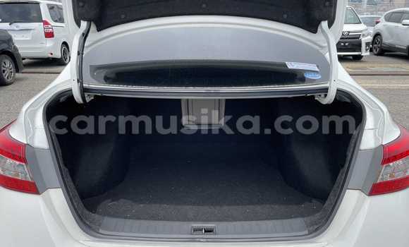 Nunua Ilio tumika Nissan Bluebird Sylphy Nyeupe Gari ndani ya Beitbridge nchini Matabeleland Kusini Nunua Ilio tumika Nissan Bluebird Sylphy Nyeupe Gari ndani ya Beitbridge nchini Matabeleland Kusini