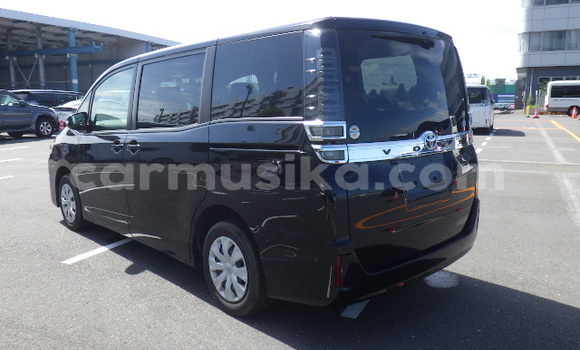 Tenga Tsaru Toyota Voxy Nhema Mota in Beitbridge in Matabeleland South Tenga Tsaru Toyota Voxy Nhema Mota in Beitbridge in Matabeleland South