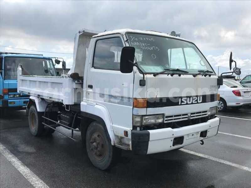 Big with watermark isuzu elf matabeleland south beitbridge 31360