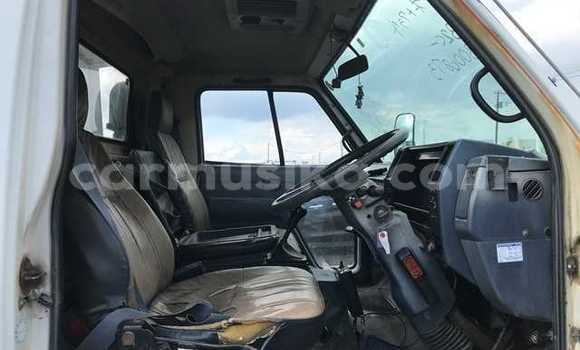 Acheter Occasion Utilitaire Isuzu Elf Blanc à Beitbridge, Matabeleland South Acheter Occasion Utilitaire Isuzu Elf Blanc à Beitbridge, Matabeleland South