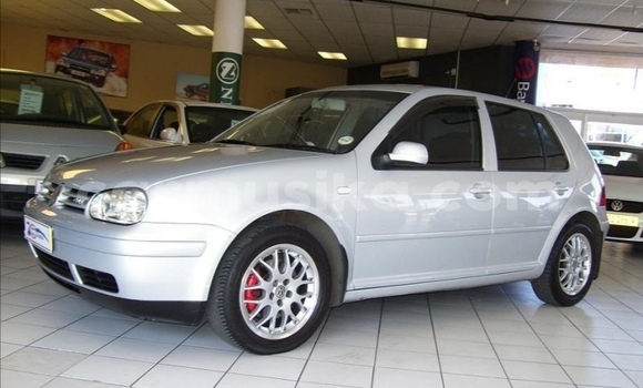 Acheter Occasion Voiture Volkswagen Golf Blanc à Beitbridge, Matabeleland South Acheter Occasion Voiture Volkswagen Golf Blanc à Beitbridge, Matabeleland South