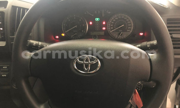 Acheter Occasion Voiture Toyota Land Cruiser Prado Blanc à Beitbridge, Matabeleland South Acheter Occasion Voiture Toyota Land Cruiser Prado Blanc à Beitbridge, Matabeleland South