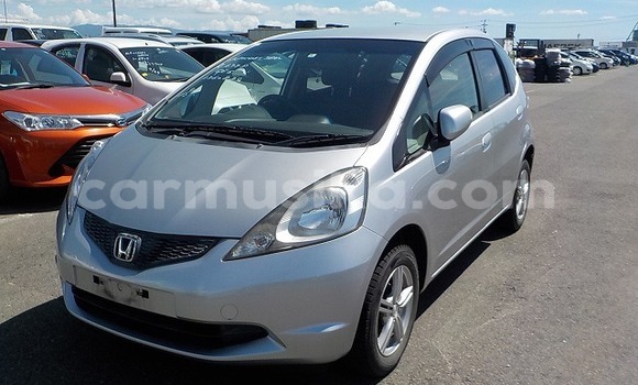 Acheter Occasion Voiture Honda Fit Gris à Beitbridge, Matabeleland South
