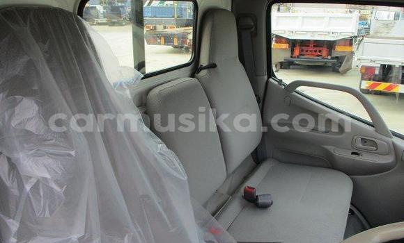 Buy Used Toyota Dyna Black Truck in Beitbridge in Matabeleland South Buy Used Toyota Dyna Black Truck in Beitbridge in Matabeleland South