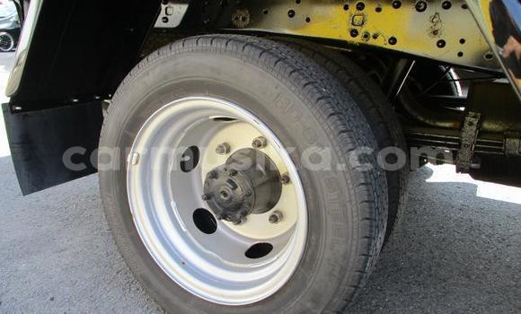 Buy Used Toyota Dyna Black Truck in Beitbridge in Matabeleland South Buy Used Toyota Dyna Black Truck in Beitbridge in Matabeleland South