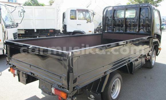 Buy Used Toyota Dyna Black Truck in Beitbridge in Matabeleland South Buy Used Toyota Dyna Black Truck in Beitbridge in Matabeleland South