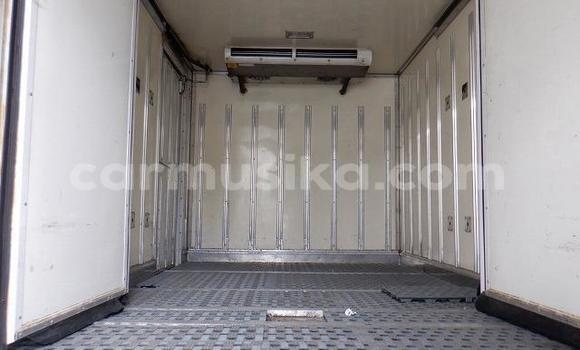 Acheter Occasion Utilitaire Toyota Dyna Autre à Beitbridge, Matabeleland South Acheter Occasion Utilitaire Toyota Dyna Autre à Beitbridge, Matabeleland South