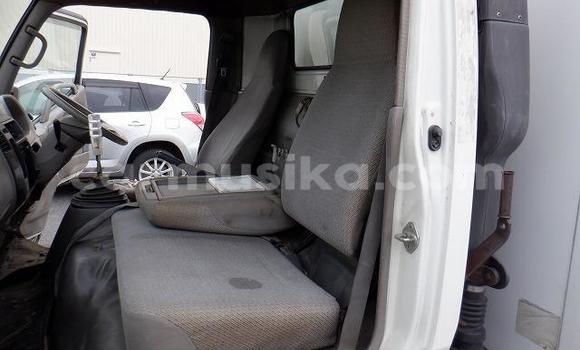 Acheter Occasion Utilitaire Toyota Dyna Autre à Beitbridge, Matabeleland South Acheter Occasion Utilitaire Toyota Dyna Autre à Beitbridge, Matabeleland South